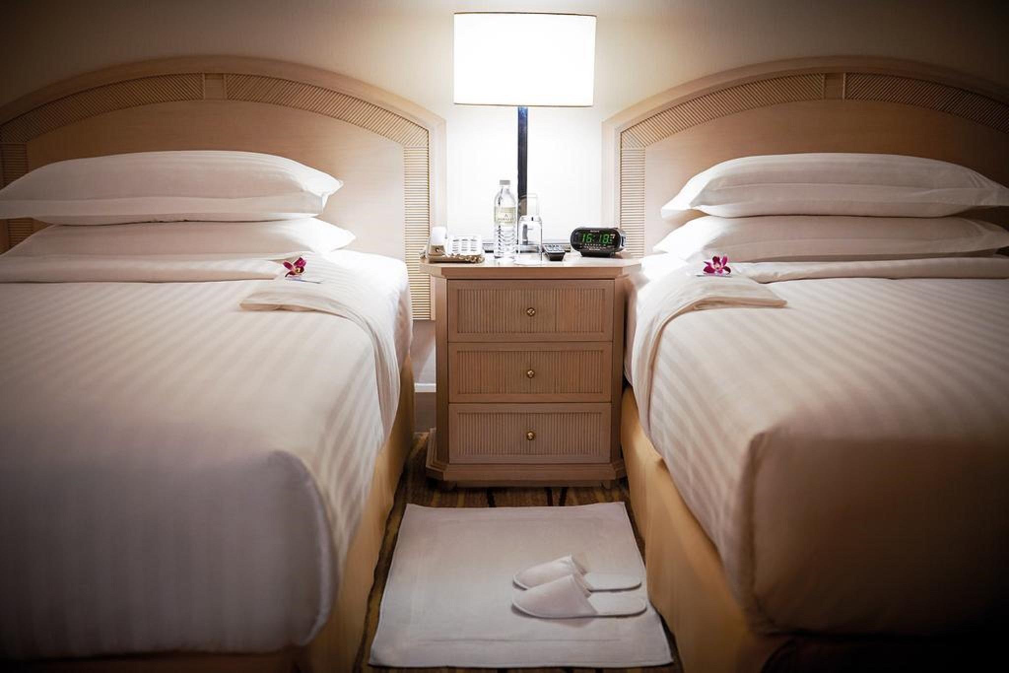 Dorsett Grand Subang Hotel Subang Jaya Exterior foto A guest room at the Conrad Hong Kong