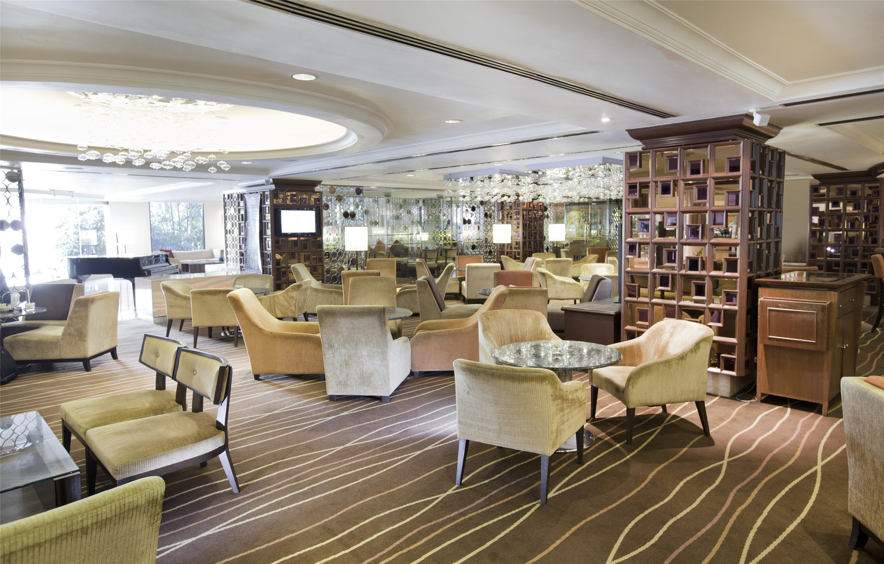 Dorsett Grand Subang Hotel Subang Jaya Exterior foto The lounge at the airport