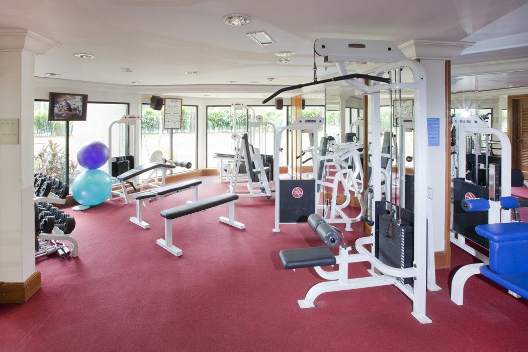 Dorsett Grand Subang Hotel Subang Jaya Exterior foto A typical gym